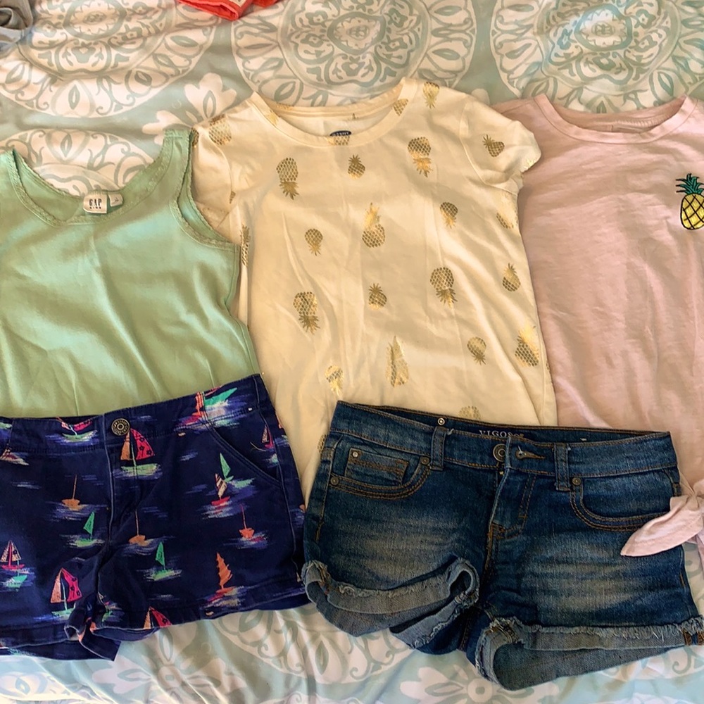 Girls lot of Size 8 shorts and shirts